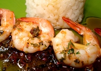 Brochette de Crevettes roses, sauce proven�ale