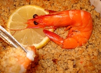 Crumble de crevettes roses et bananes