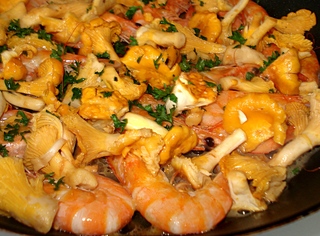 Gambas po�l�es aux Girolles