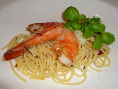 Gambas sur Spaghetti au beurre et Basilic -- 20/02/11